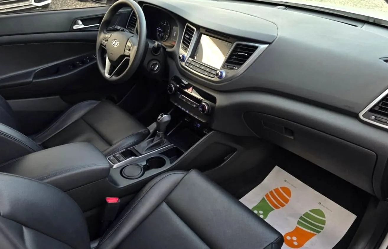 Hyundai Tucson, 2015 — 10