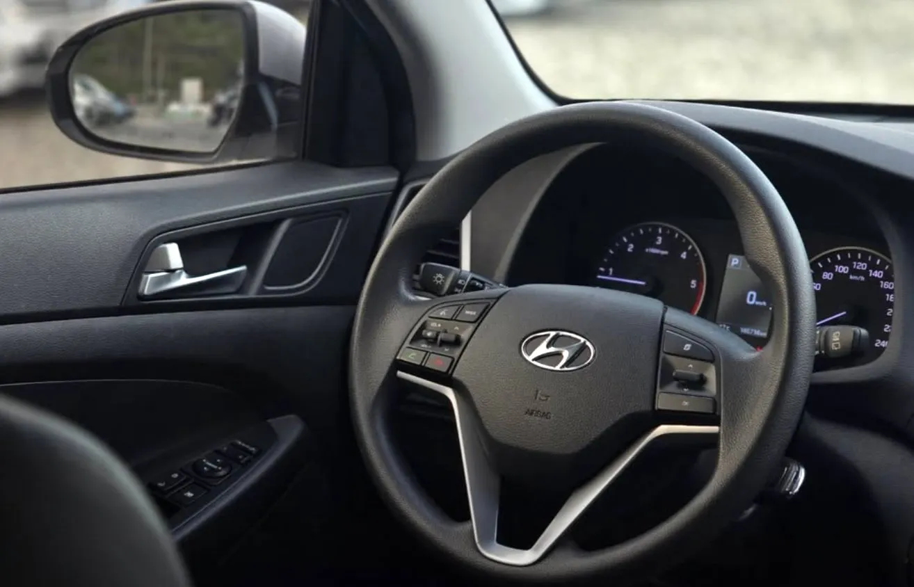 Hyundai Tucson, 2015 — 14