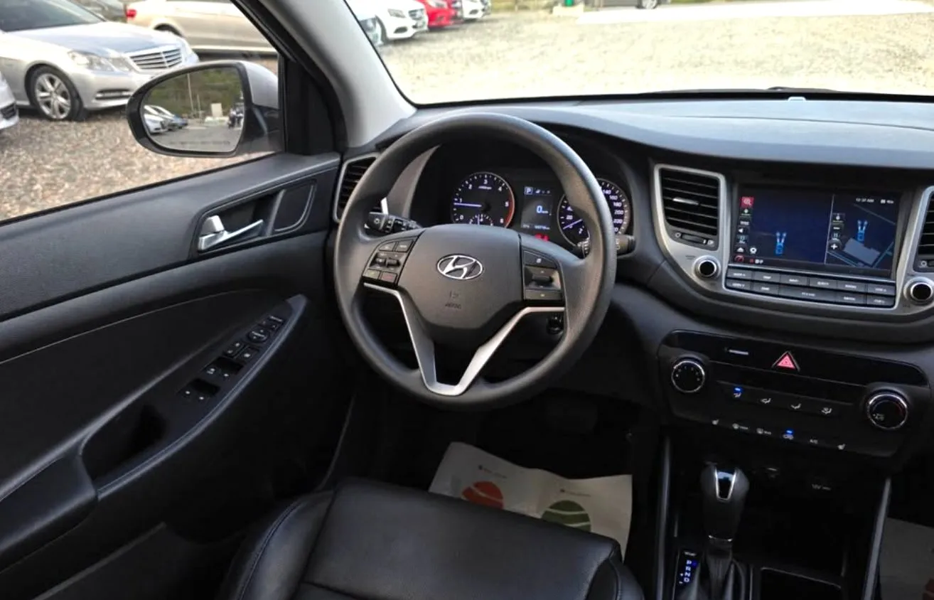 Hyundai Tucson, 2015 — 12