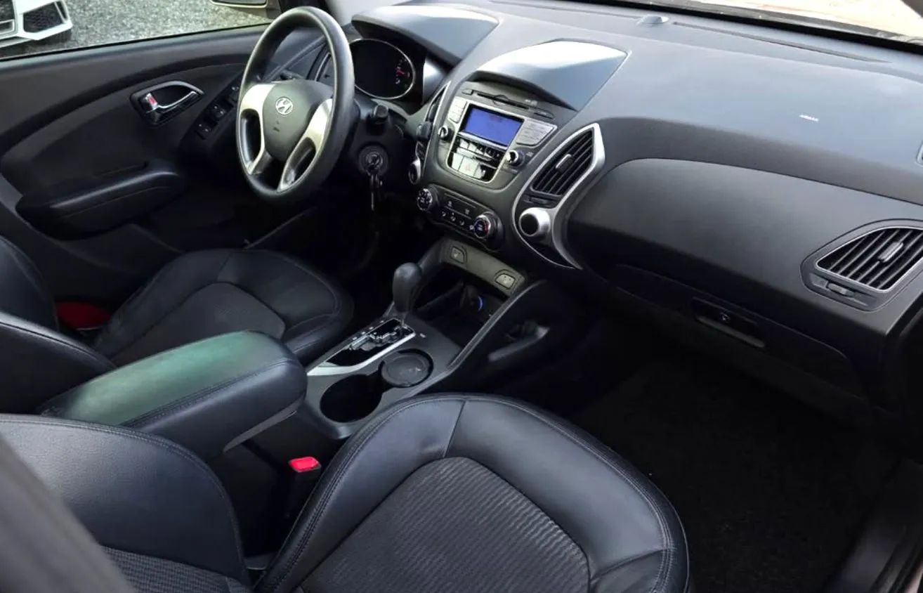 Hyundai Tucson, 2010 — 10