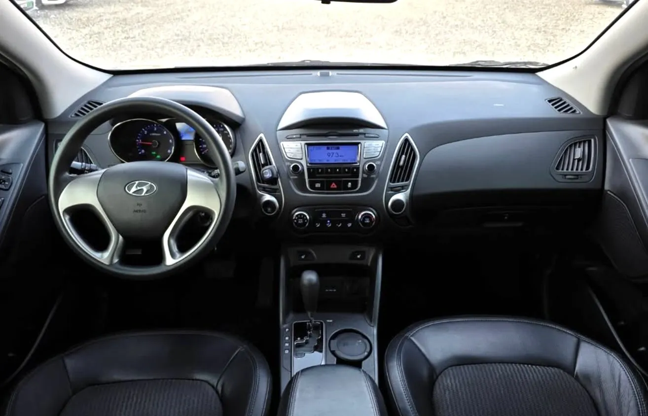 Hyundai Tucson, 2010 — 11