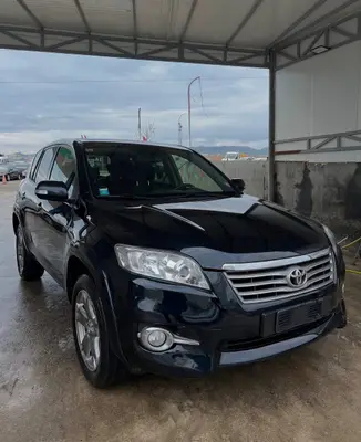 Toyota RAV4 2011