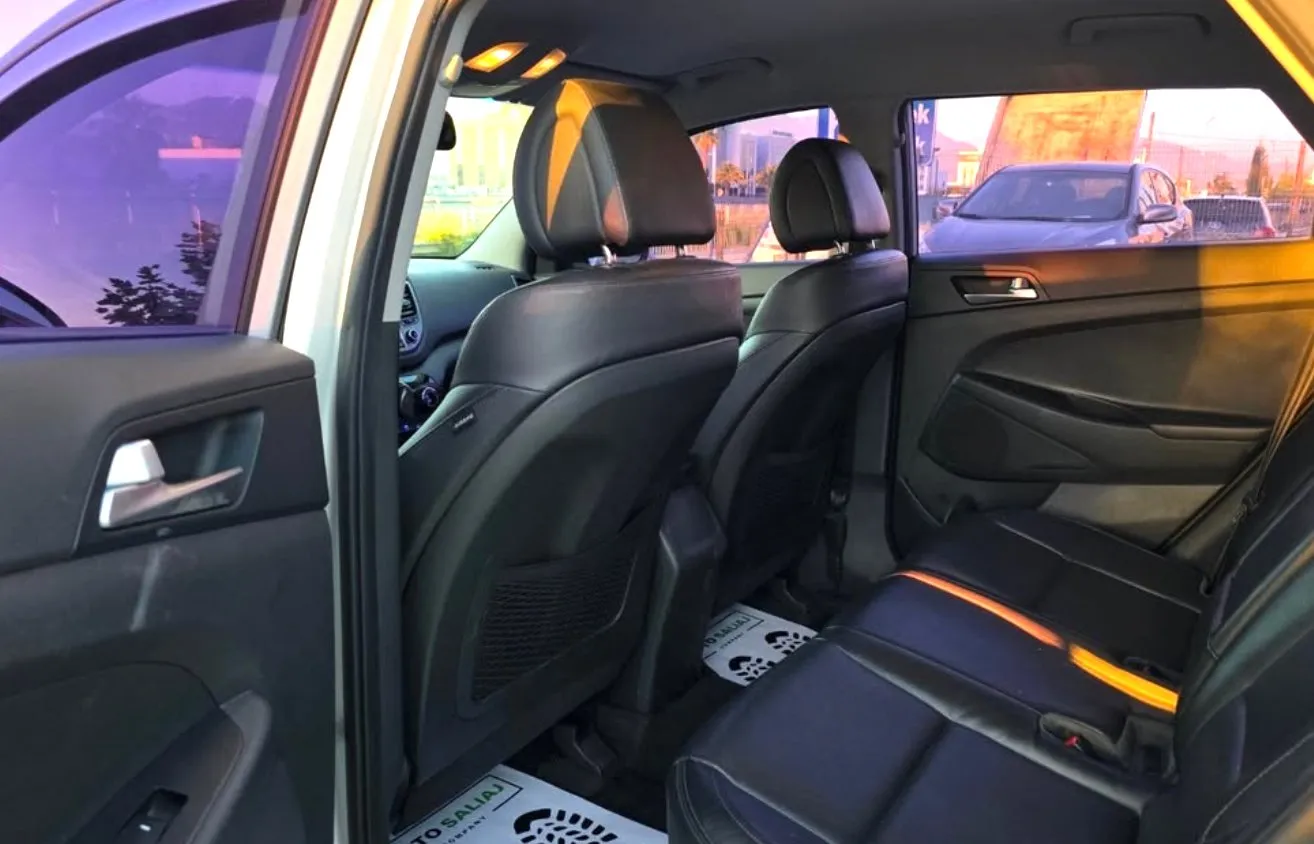 Hyundai Tucson, 2015 — 7