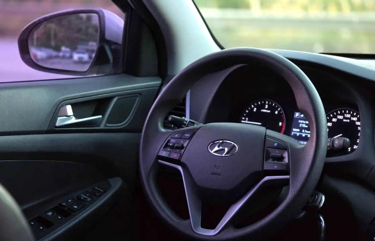 Hyundai Tucson, 2015 — 14