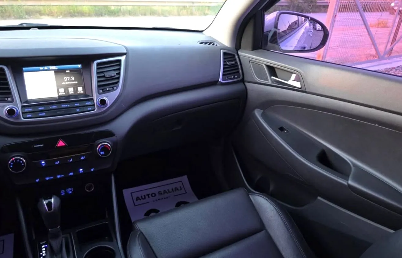 Hyundai Tucson, 2015 — 13
