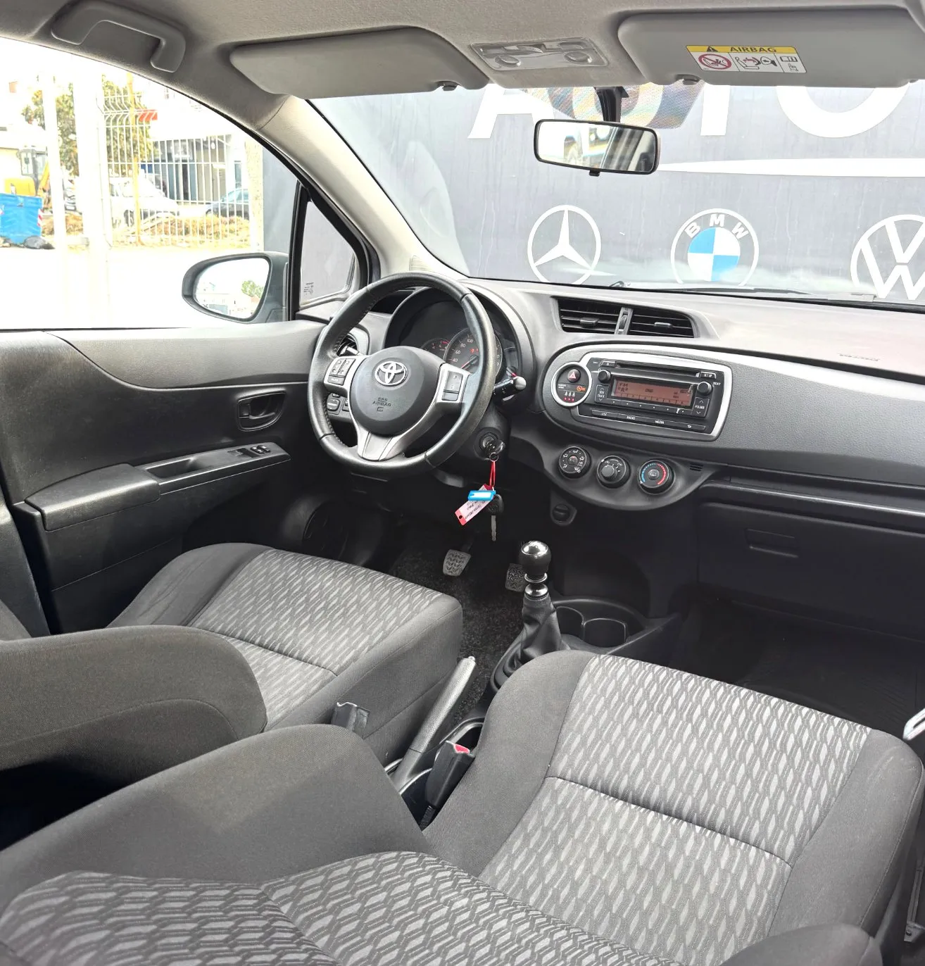 Toyota Yaris, 2014 — 8
