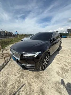 Volvo XC90 2017 — 2