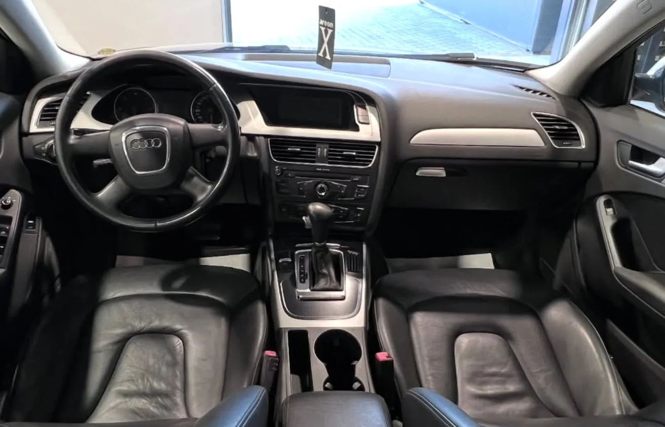 Audi A4, 2010 — 3