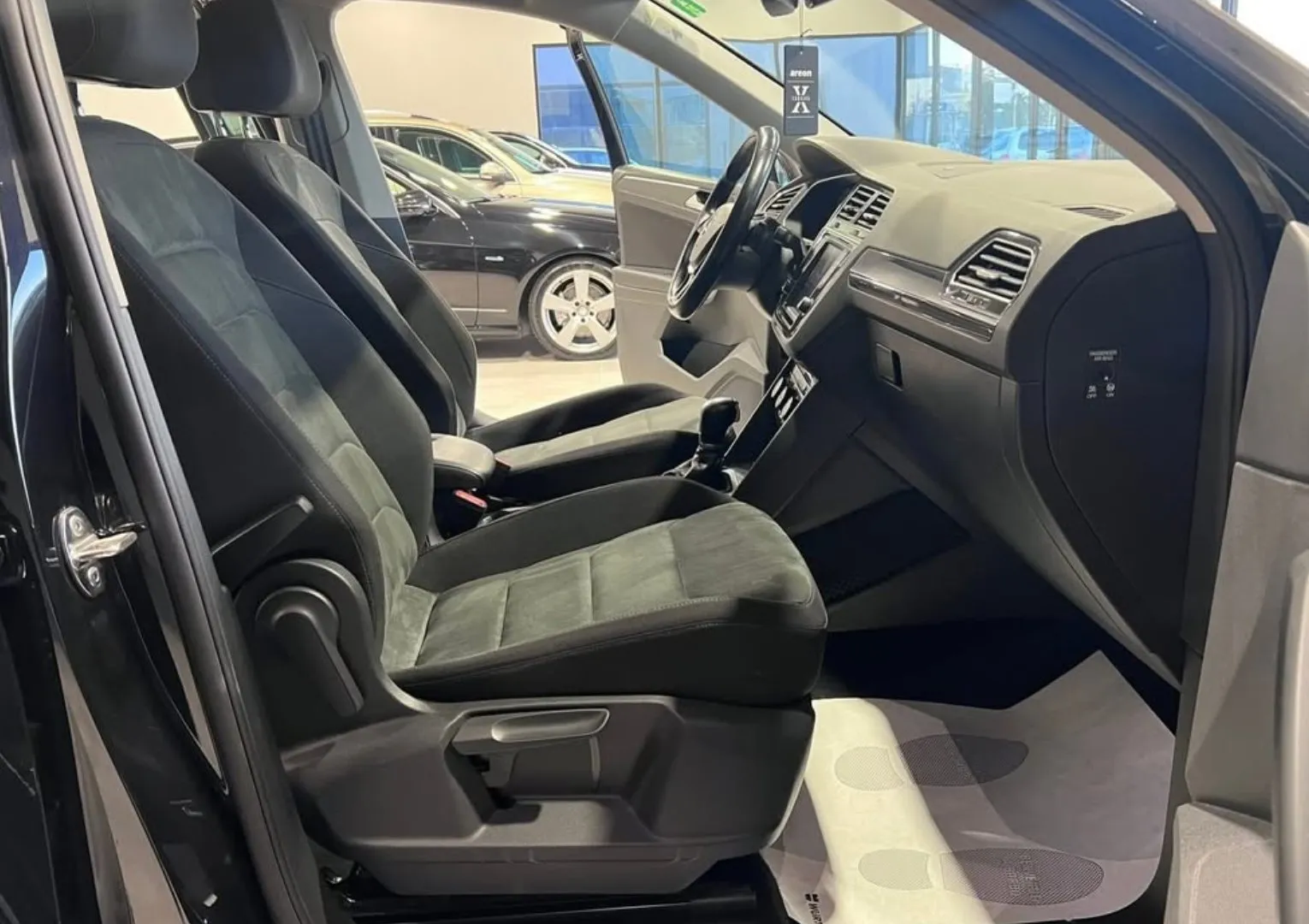 Volkswagen Tiguan, 2016 — 9