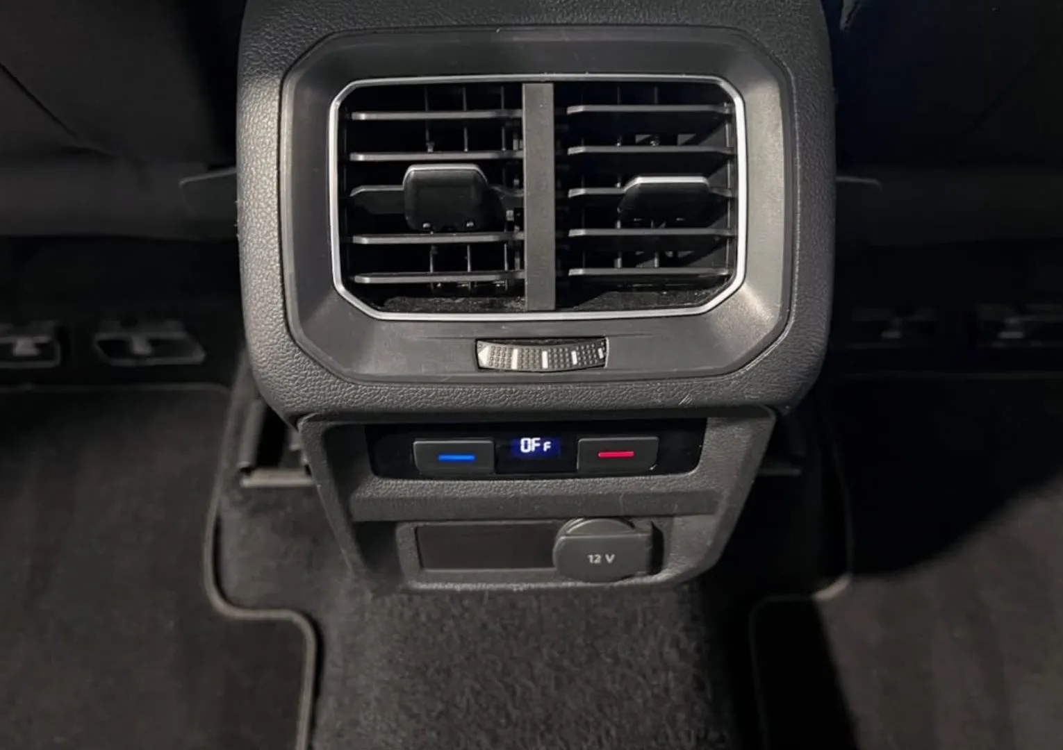 Volkswagen Tiguan, 2016 — 13